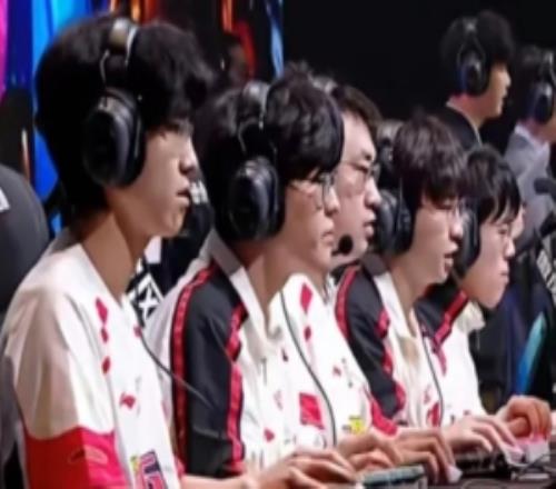 霍夫兰逆袭,威士伯锦标,托马斯惜败,爱游戏app,爱游戏官网,爱游戏体育官网,爱游戏体育app